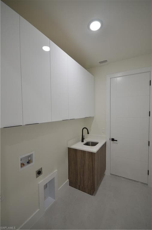 2416 Diplomat PKWY W, CAPE CORAL FL 33993-48