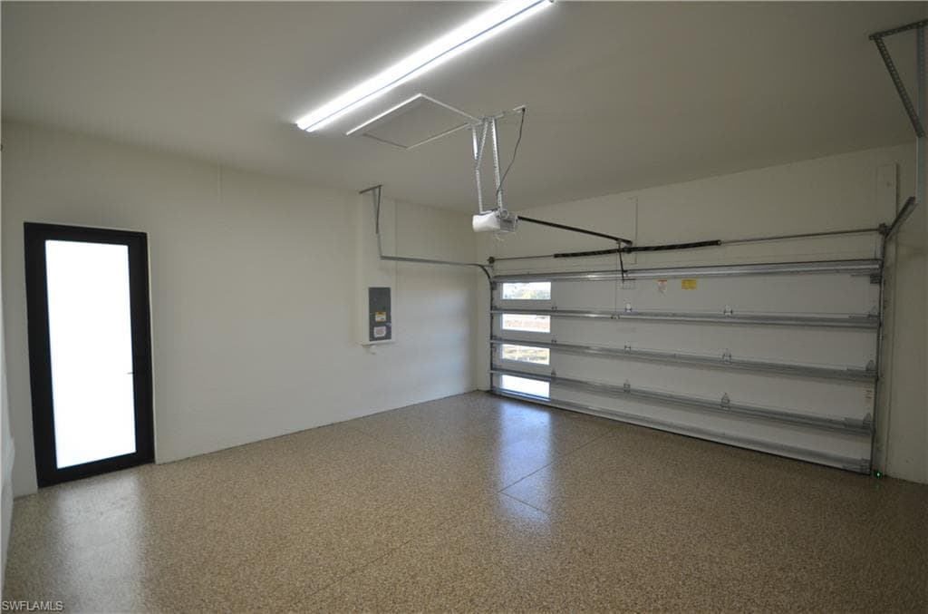 2416 Diplomat PKWY W, CAPE CORAL FL 33993-49