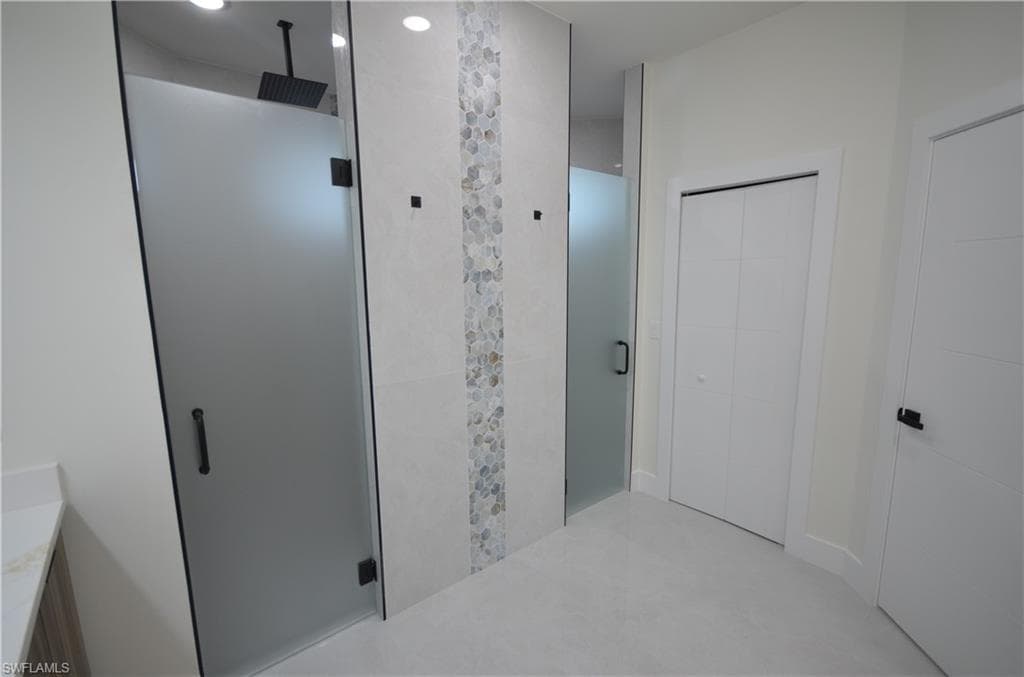 2416 Diplomat PKWY W, CAPE CORAL FL 33993-38