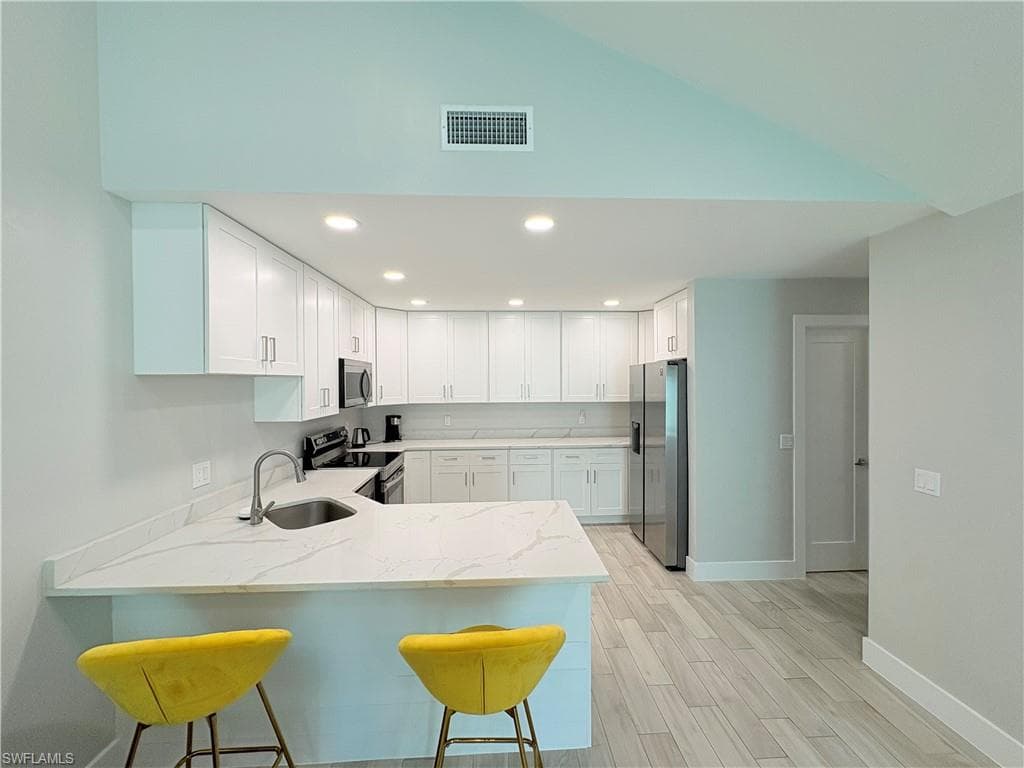 6342 Royal Woods DR, FORT MYERS FL 33908-1