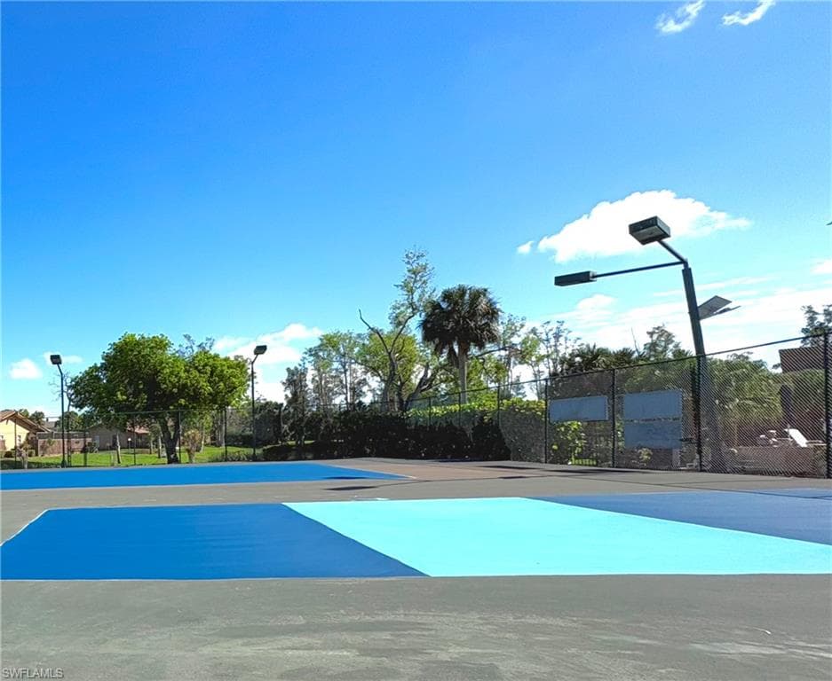 6342 Royal Woods DR, FORT MYERS FL 33908-19