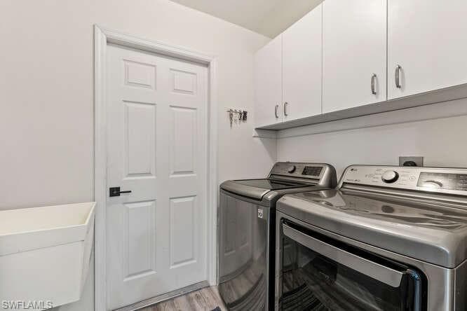 9180 Frank RD, FORT MYERS FL 33967-18