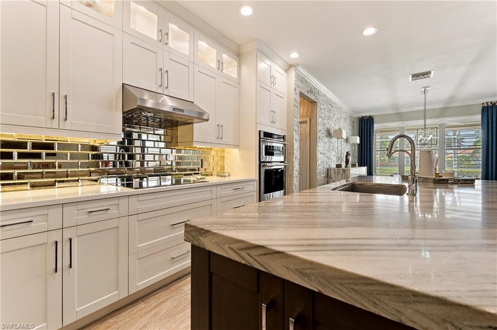 28574 Guinivere WAY, BONITA SPRINGS FL 34135-12