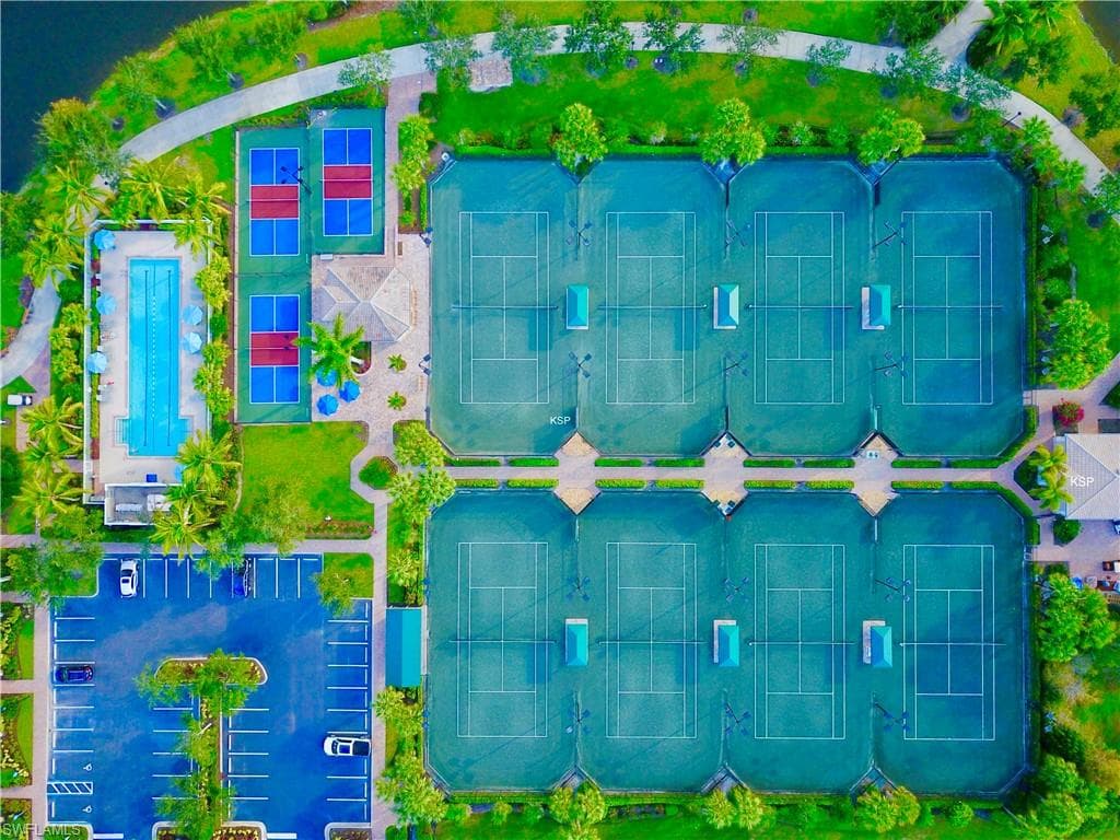 28574 Guinivere WAY, BONITA SPRINGS FL 34135-49