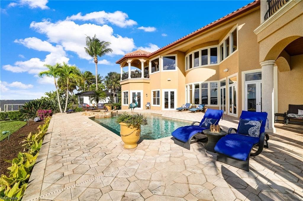 1201 Walden DR, FORT MYERS FL 33901-44