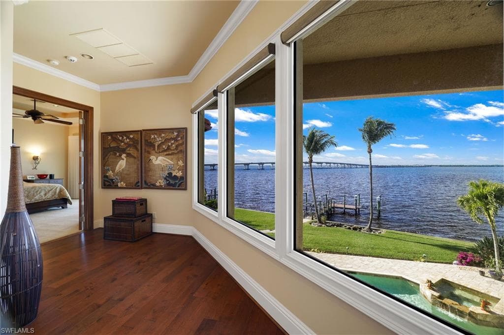 1201 Walden DR, FORT MYERS FL 33901-28