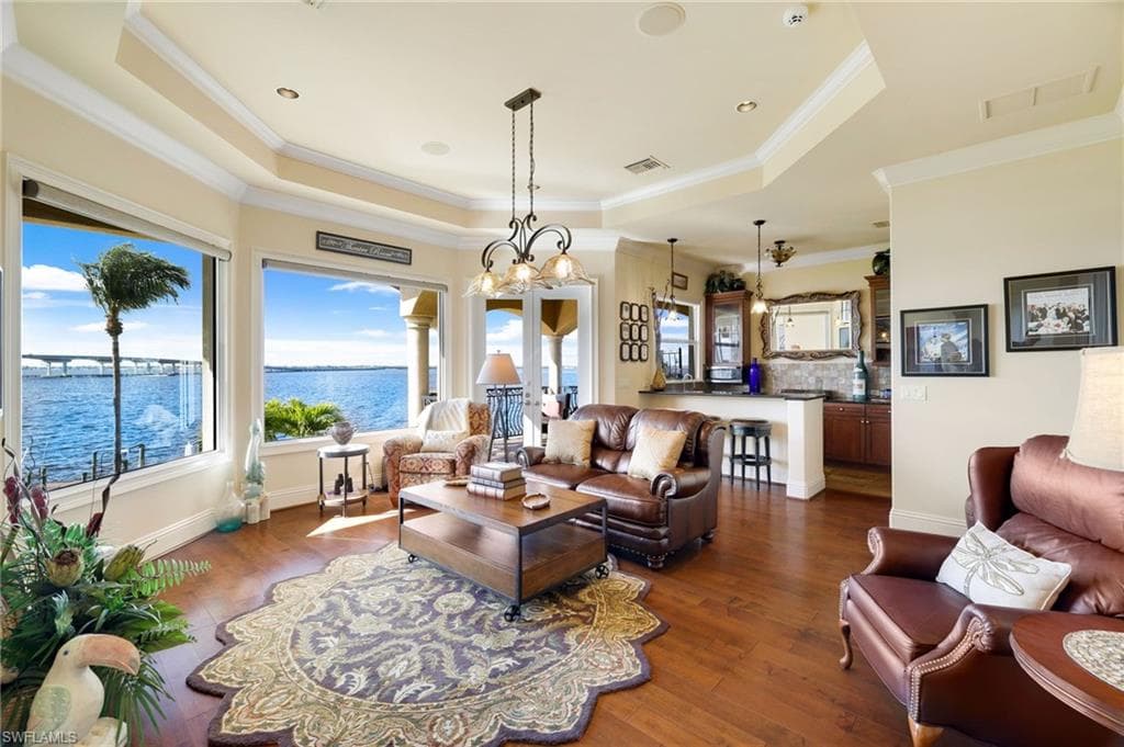 1201 Walden DR, FORT MYERS FL 33901-7