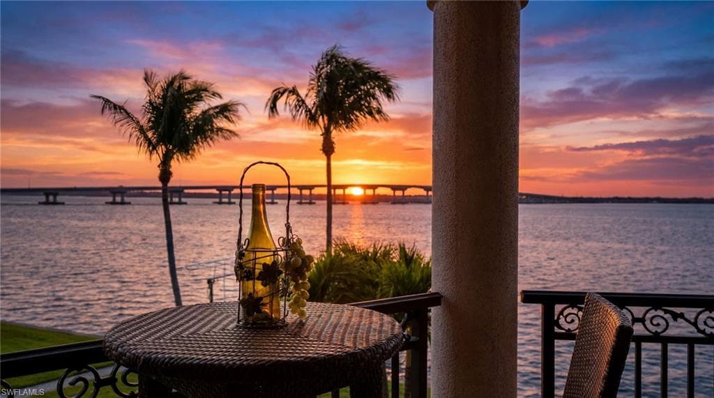 1201 Walden DR, FORT MYERS FL 33901-20