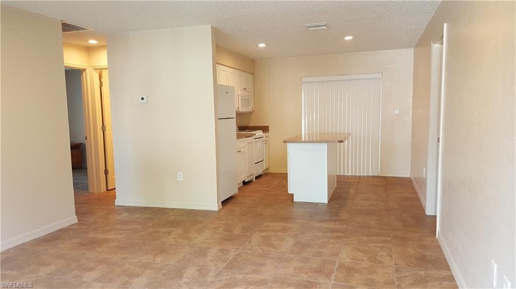 312 Hubbard AVE # 12, NORTH FORT MYERS FL 33917-3