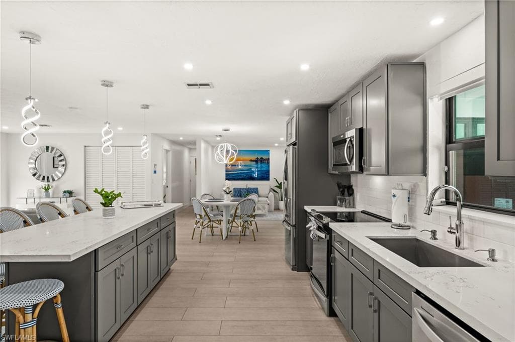 493 Willet AVE, NAPLES FL 34108-6