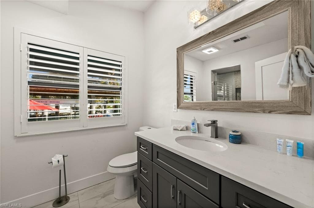 493 Willet AVE, NAPLES FL 34108-29