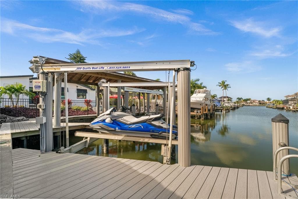 493 Willet AVE, NAPLES FL 34108-36