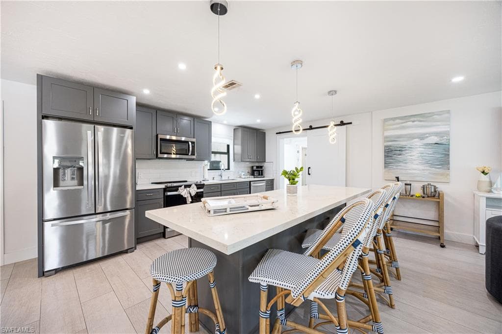 493 Willet AVE, NAPLES FL 34108-10
