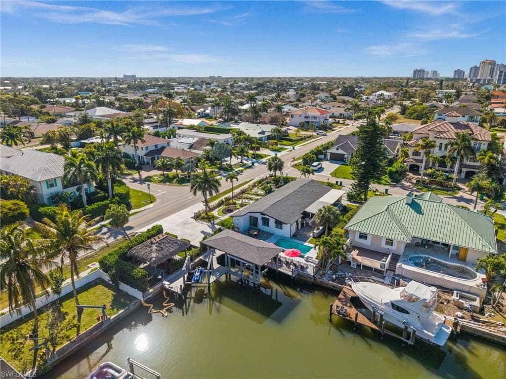 493 Willet AVE, NAPLES FL 34108-38