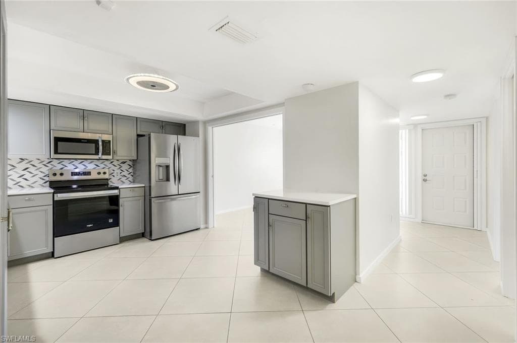 16460 Timberlakes DR # 103, FORT MYERS FL 33908-6