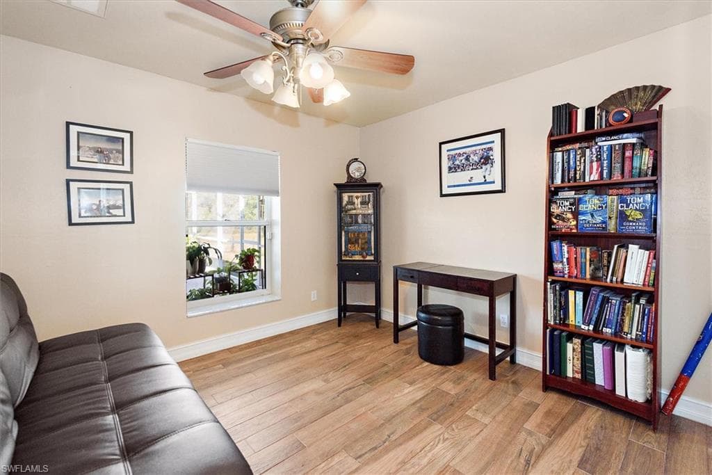 9851 Merle DR, NORTH FORT MYERS FL 33917-22