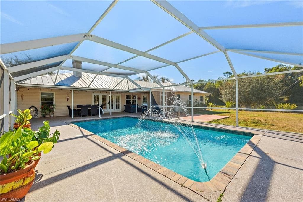 9851 Merle DR, NORTH FORT MYERS FL 33917-26
