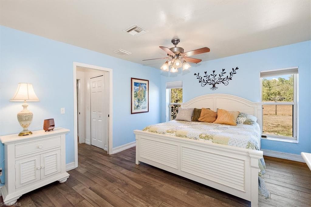 9851 Merle DR, NORTH FORT MYERS FL 33917-16