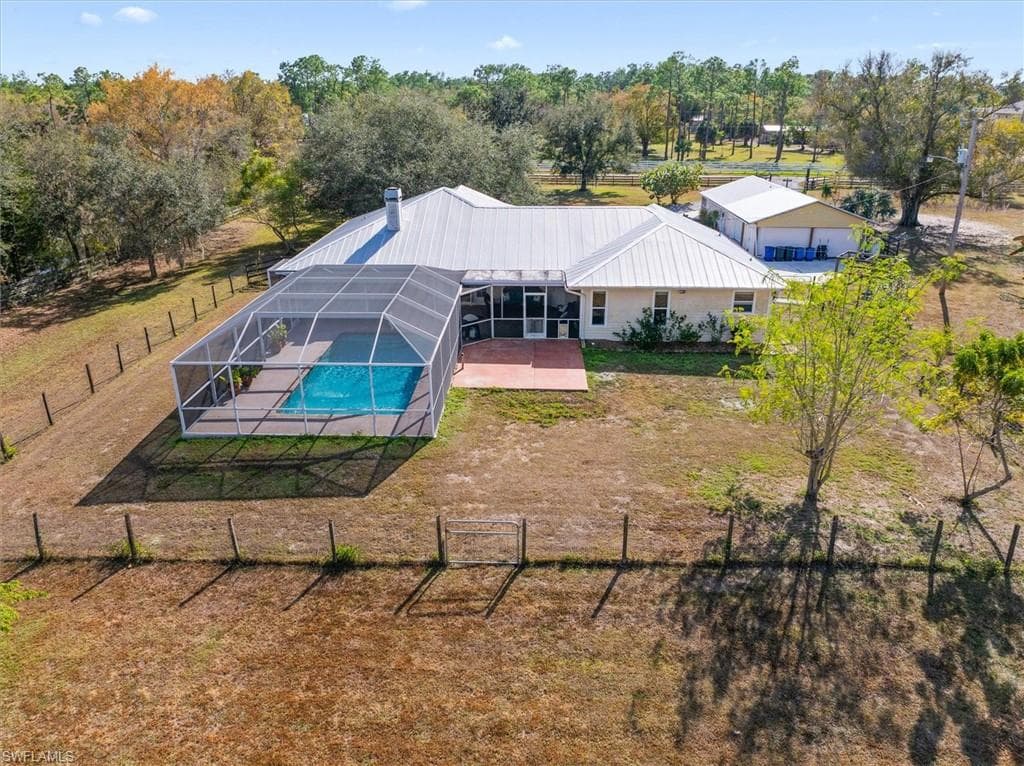 9851 Merle DR, NORTH FORT MYERS FL 33917-25