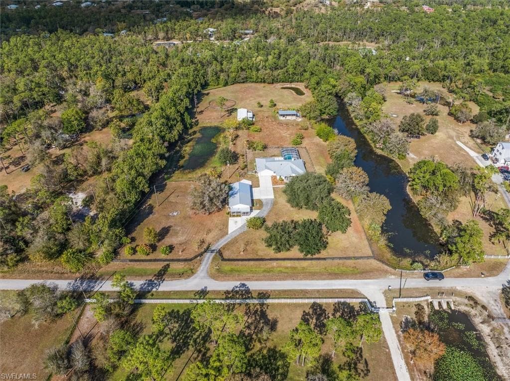 9851 Merle DR, NORTH FORT MYERS FL 33917-40