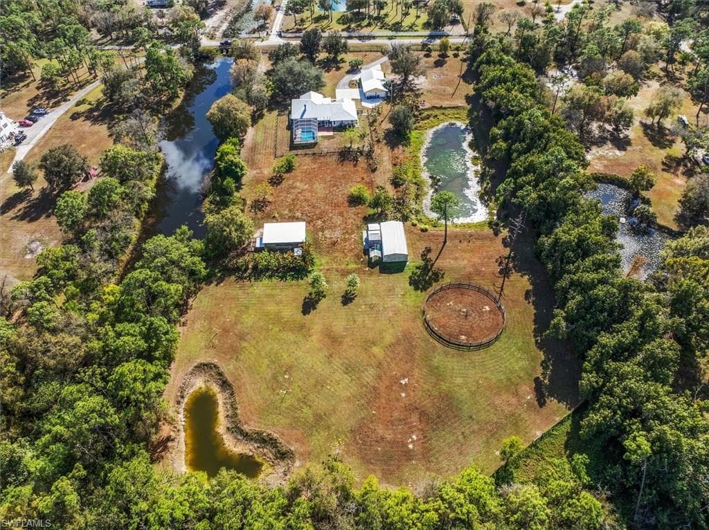 9851 Merle DR, NORTH FORT MYERS FL 33917-38