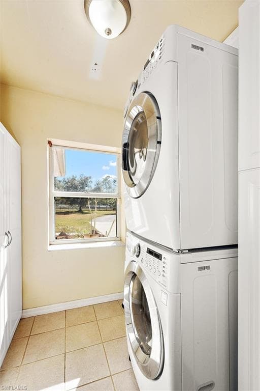 9851 Merle DR, NORTH FORT MYERS FL 33917-24