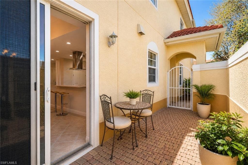 5960 Tarpon Gardens CIR # 102, CAPE CORAL FL 33914-12