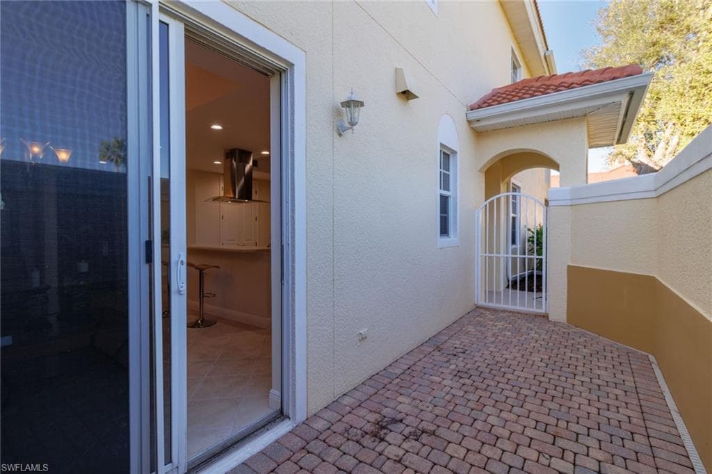 5960 Tarpon Gardens CIR # 102, CAPE CORAL FL 33914-11