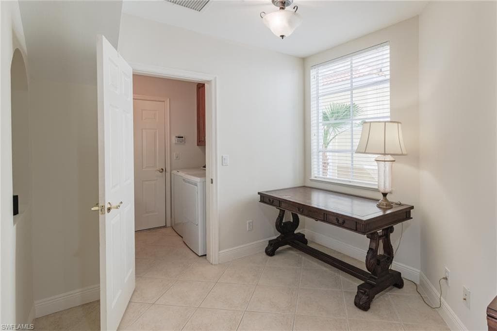 5960 Tarpon Gardens CIR # 102, CAPE CORAL FL 33914-18