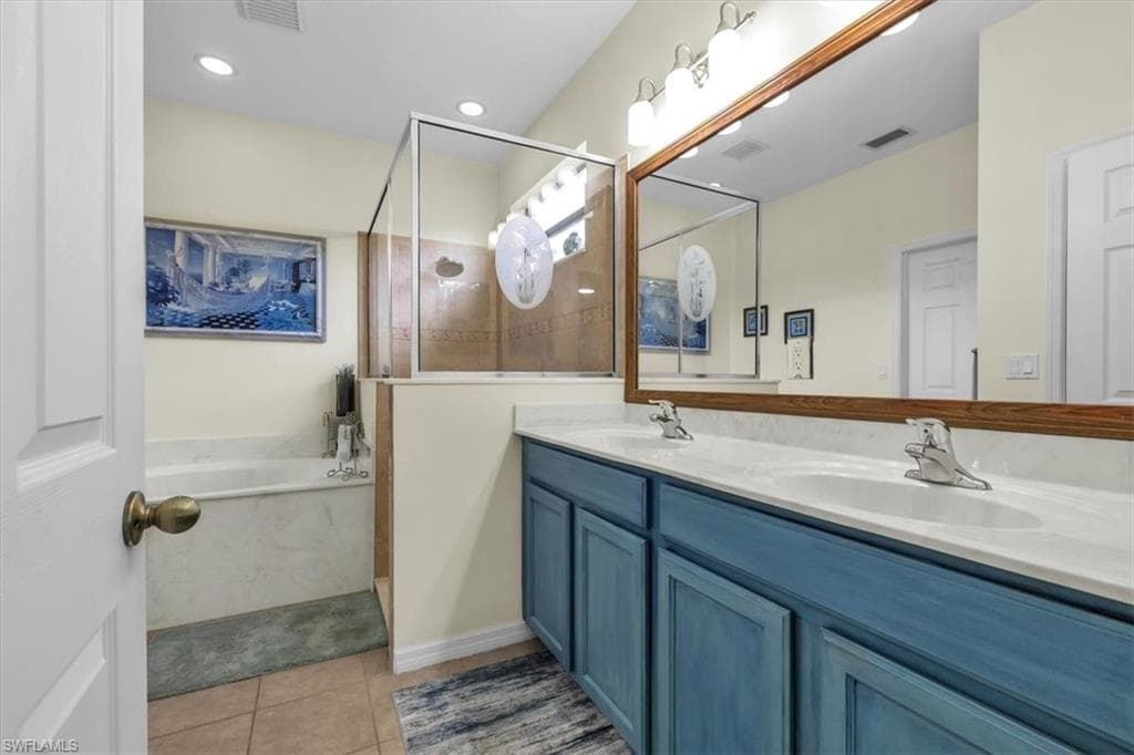 3717 Pino Vista WAY, ESTERO FL 33928-26