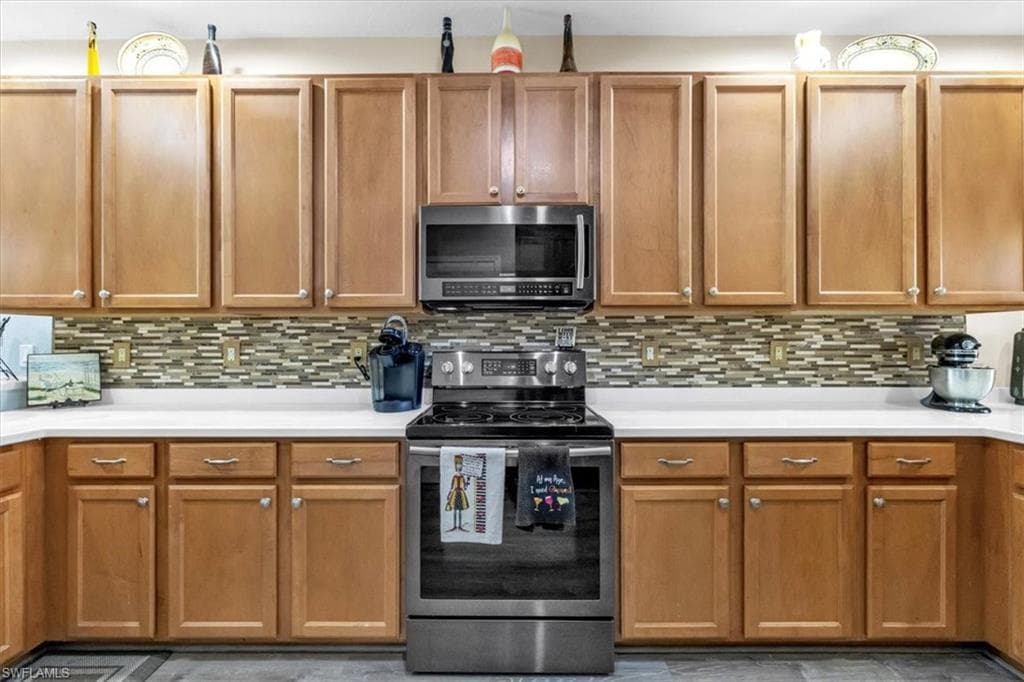 3717 Pino Vista WAY, ESTERO FL 33928-17