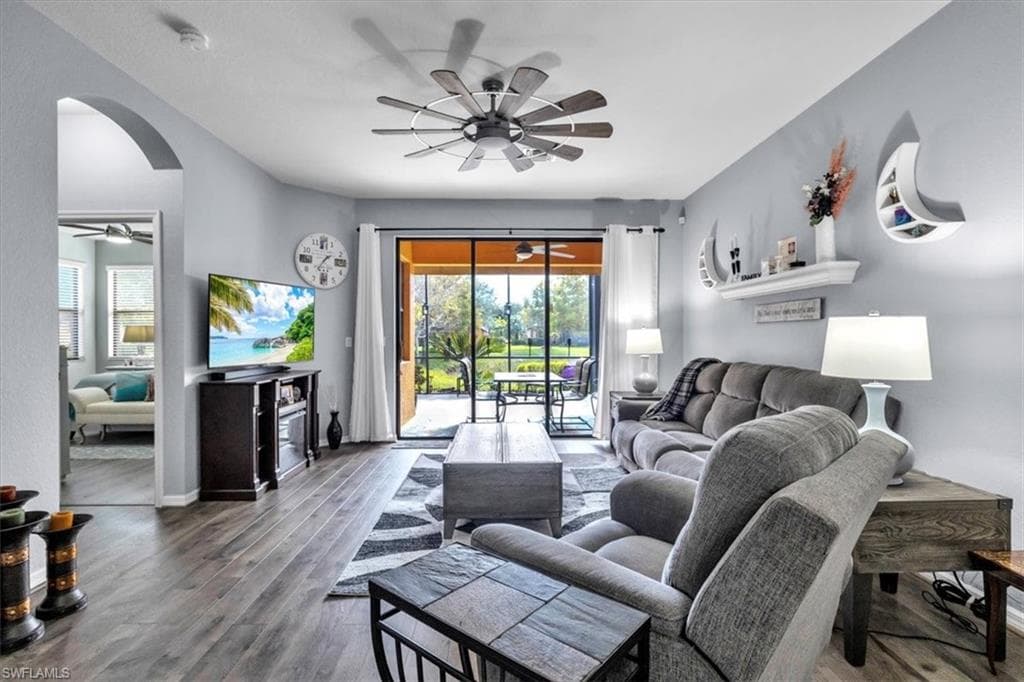 3717 Pino Vista WAY, ESTERO FL 33928-10