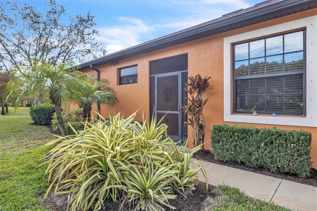 3717 Pino Vista WAY, ESTERO FL 33928-3