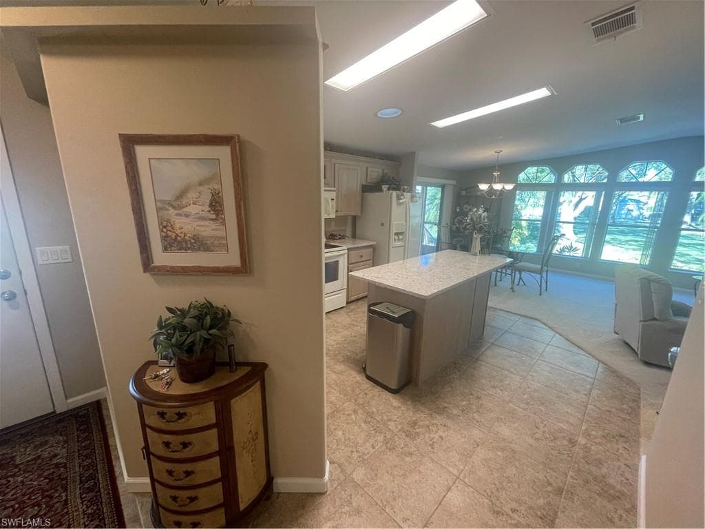 10015 Parkwood DR, FORT MYERS FL 33905-15