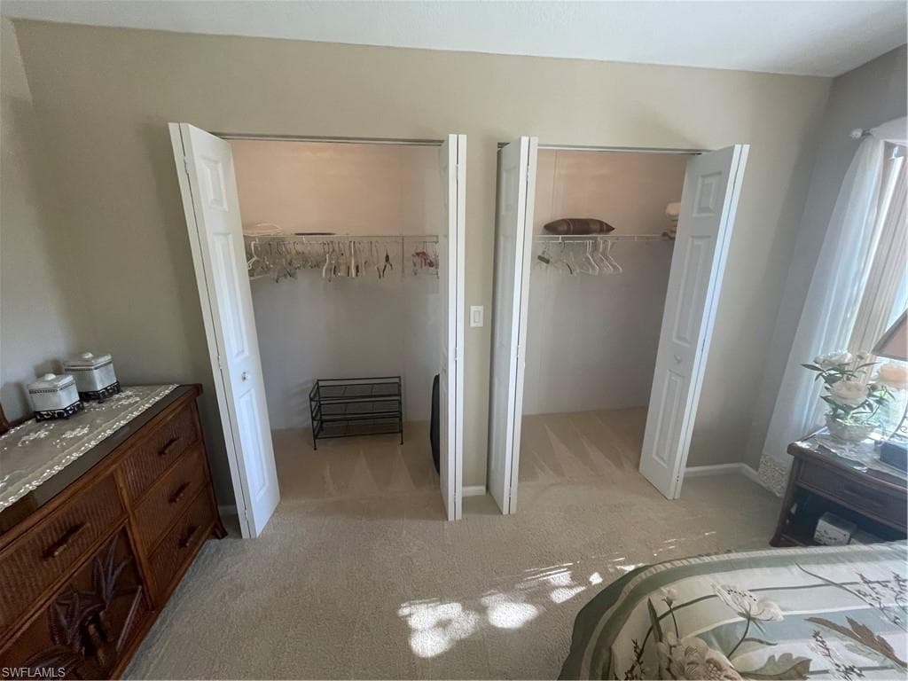 10015 Parkwood DR, FORT MYERS FL 33905-33