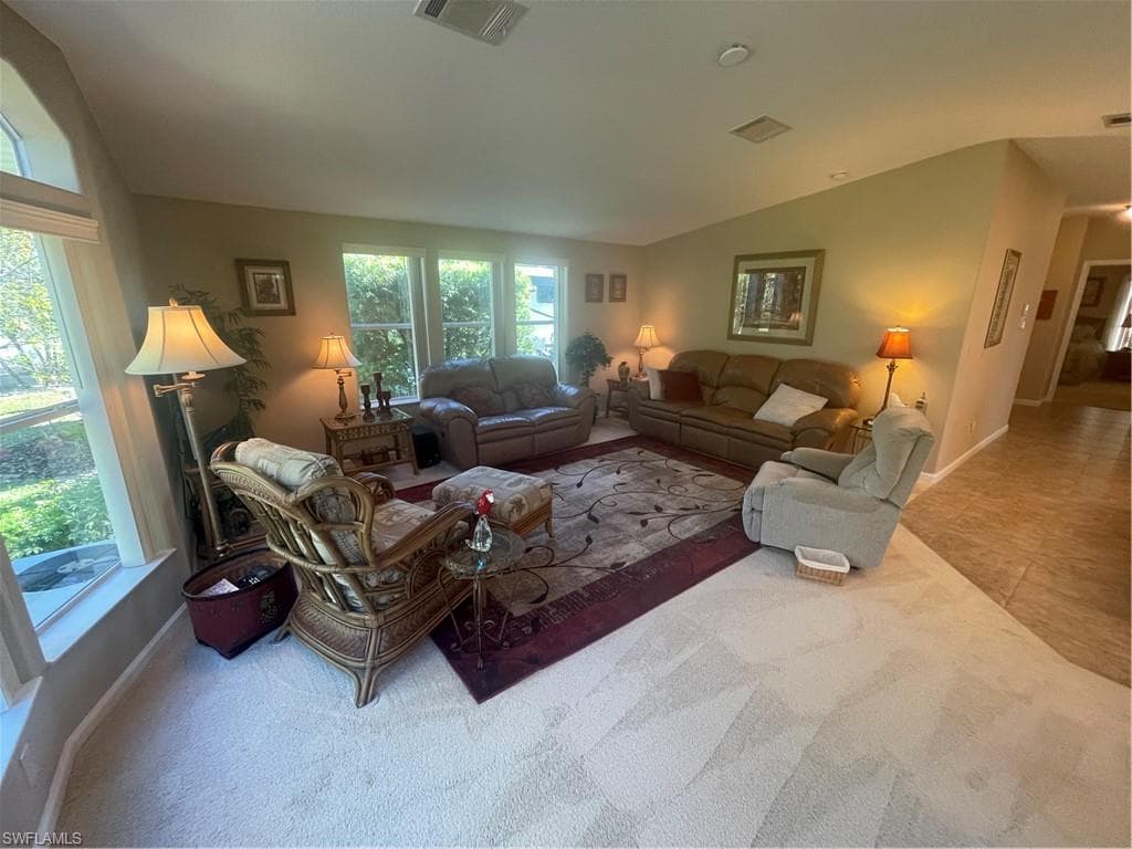 10015 Parkwood DR, FORT MYERS FL 33905-20