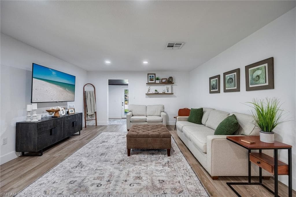 2432 Lake AVE, NAPLES FL 34112-12