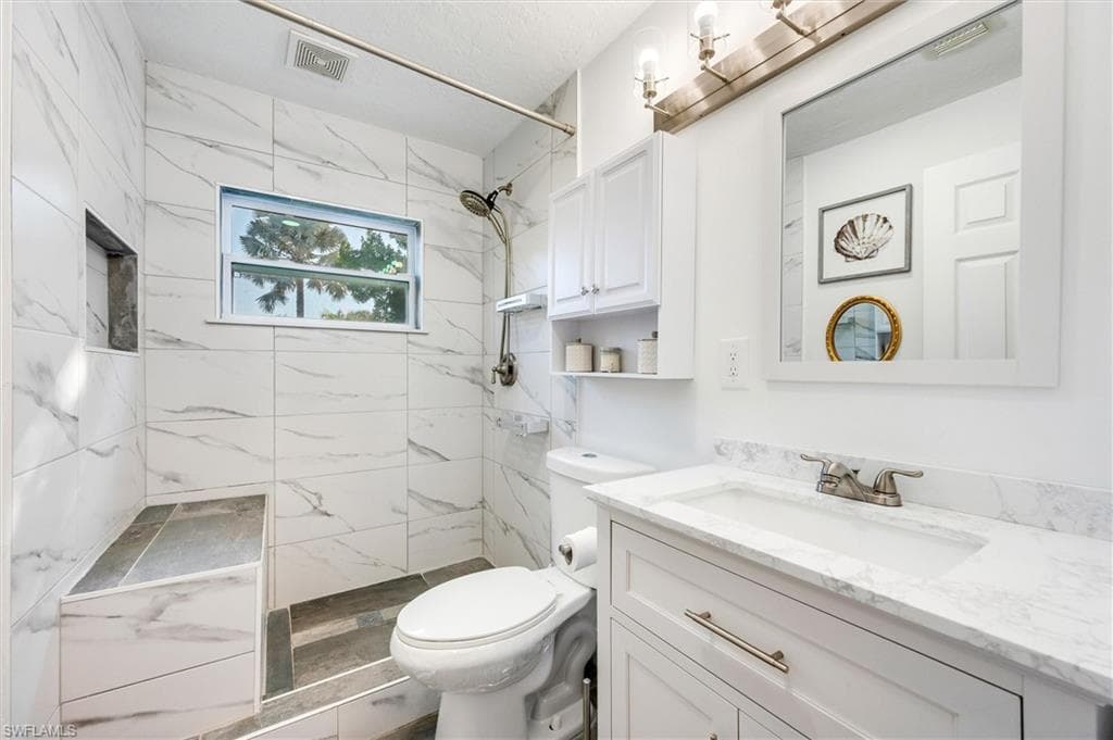 2432 Lake AVE, NAPLES FL 34112-16