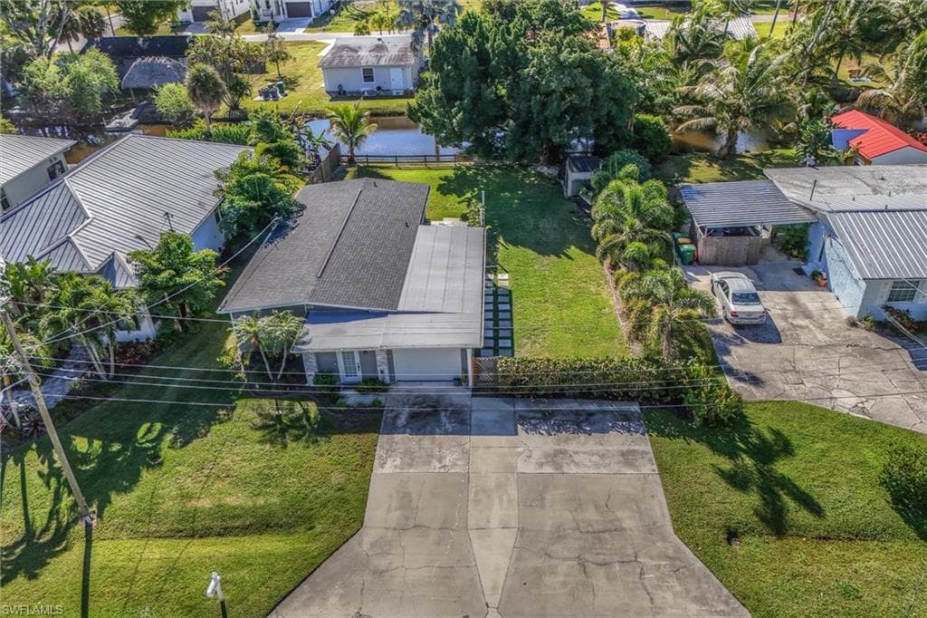 2432 Lake AVE, NAPLES FL 34112-34