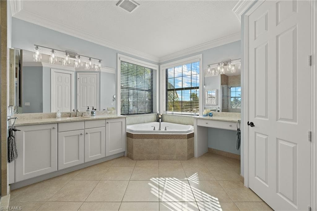 11696 Stonecreek CIR-22