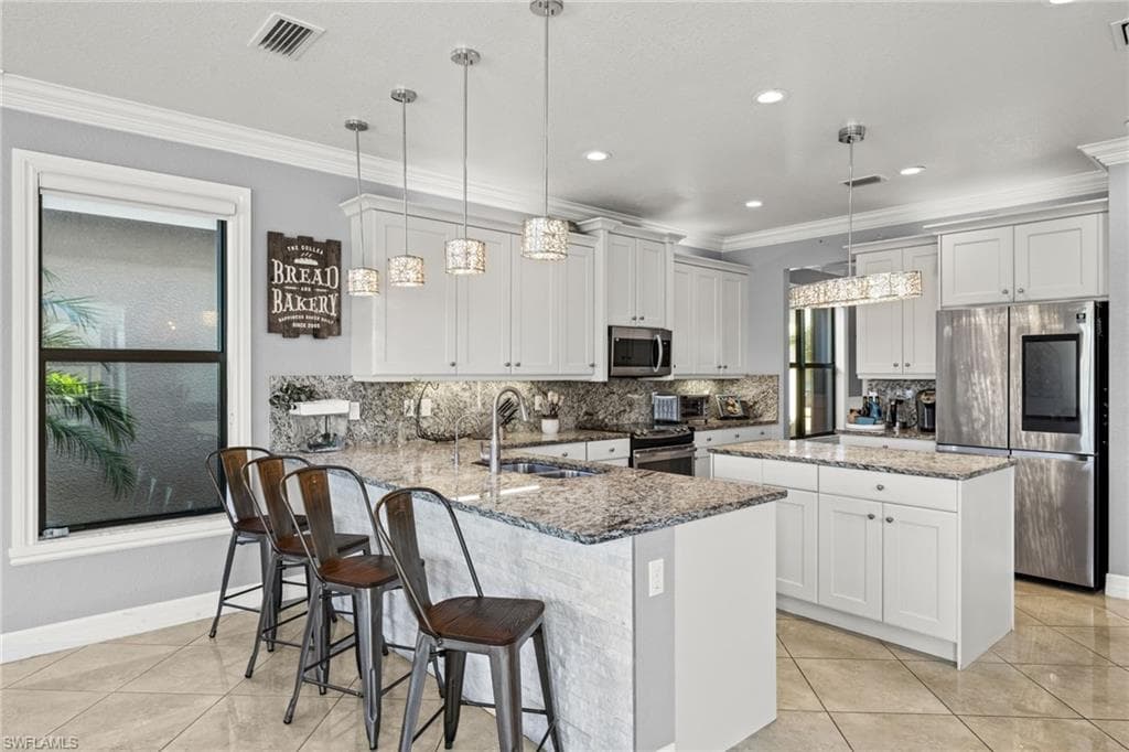 11696 Stonecreek CIR-9