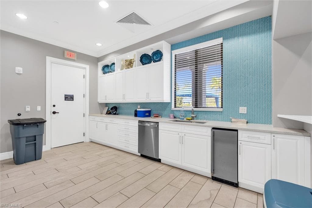 11696 Stonecreek CIR-47
