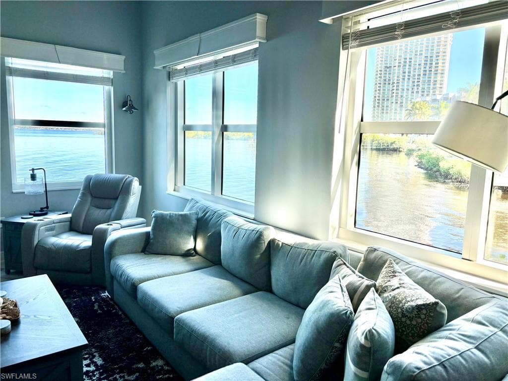 2797 1st ST 106-7