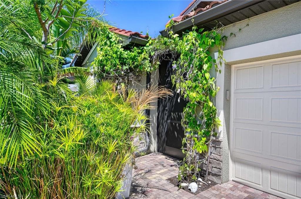 1608 Vizcaya LN, NAPLES FL 34113-4