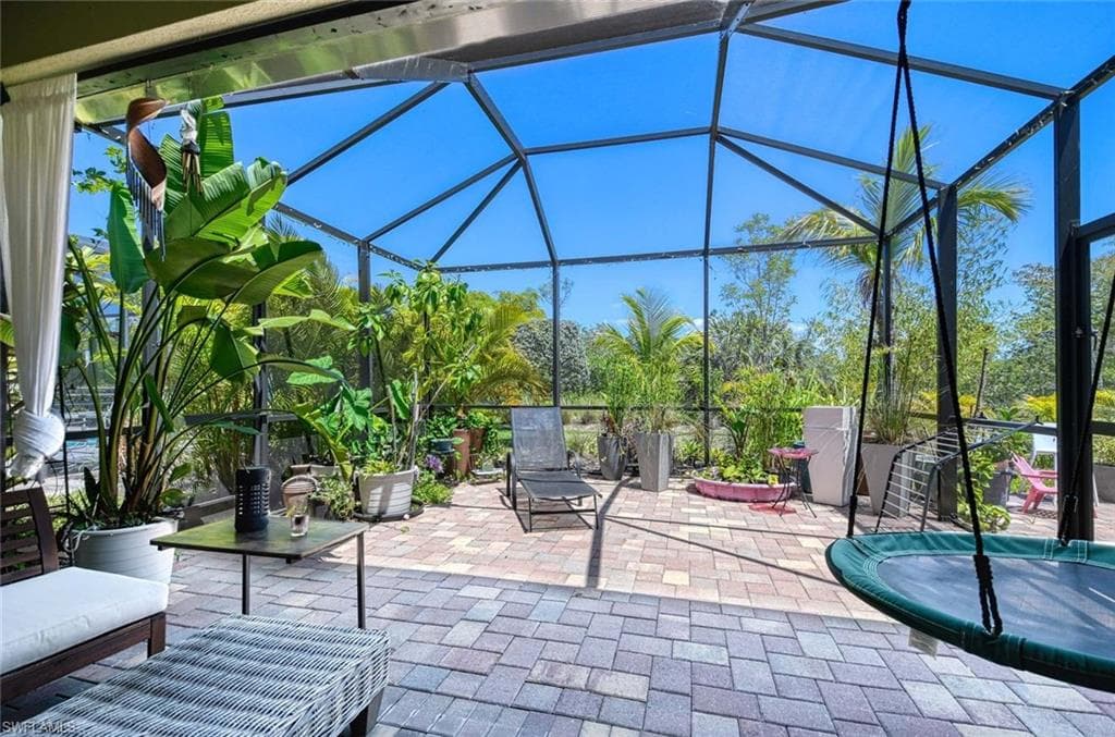 1608 Vizcaya LN, NAPLES FL 34113-23