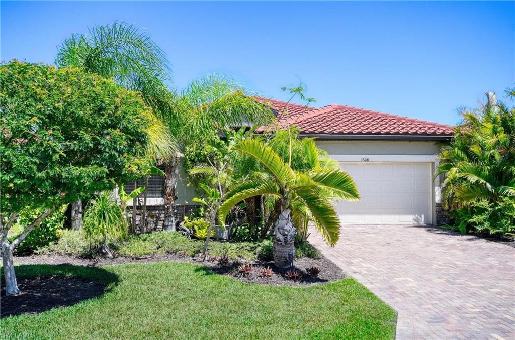 1608 Vizcaya LN, NAPLES FL 34113-3