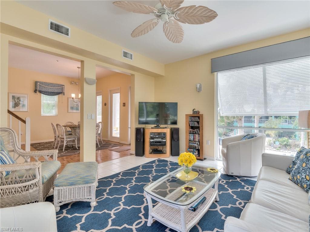 11506 Wightman LN-12