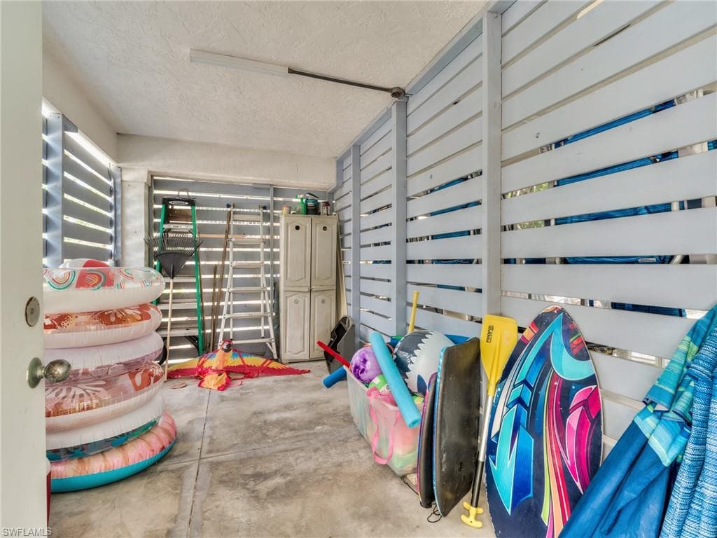 11506 Wightman LN-28