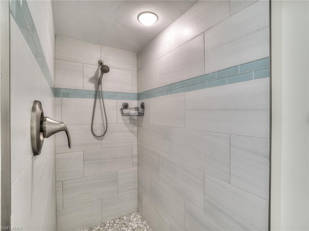 11510 Murmond LN-16