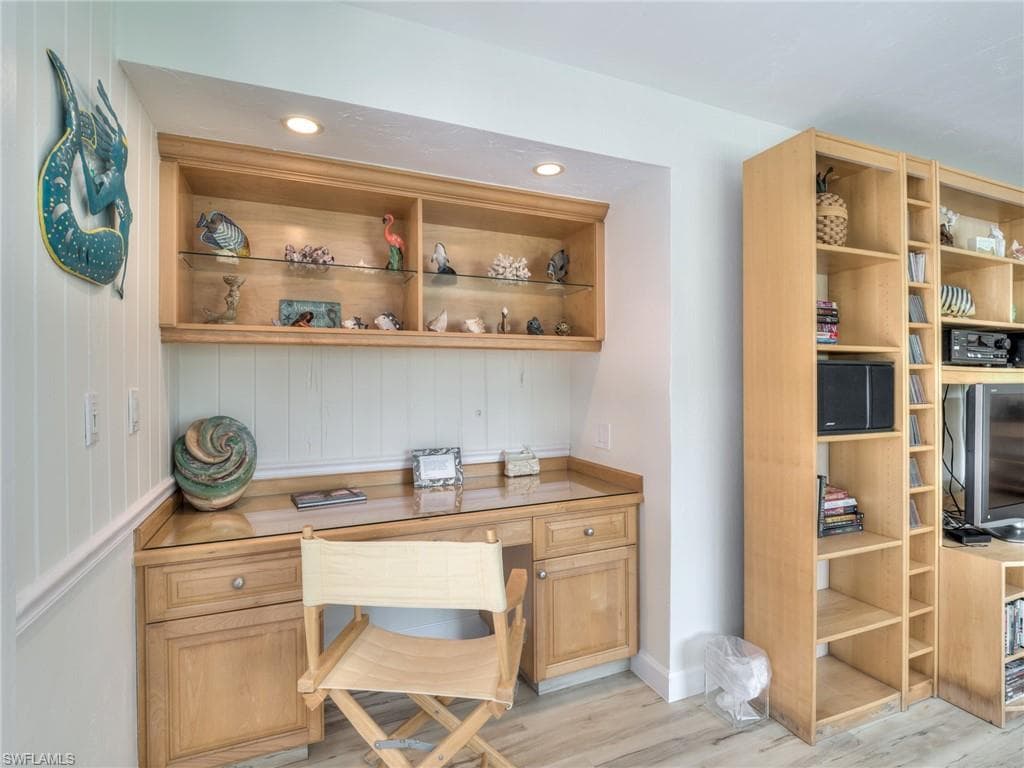 11510 Murmond LN-6